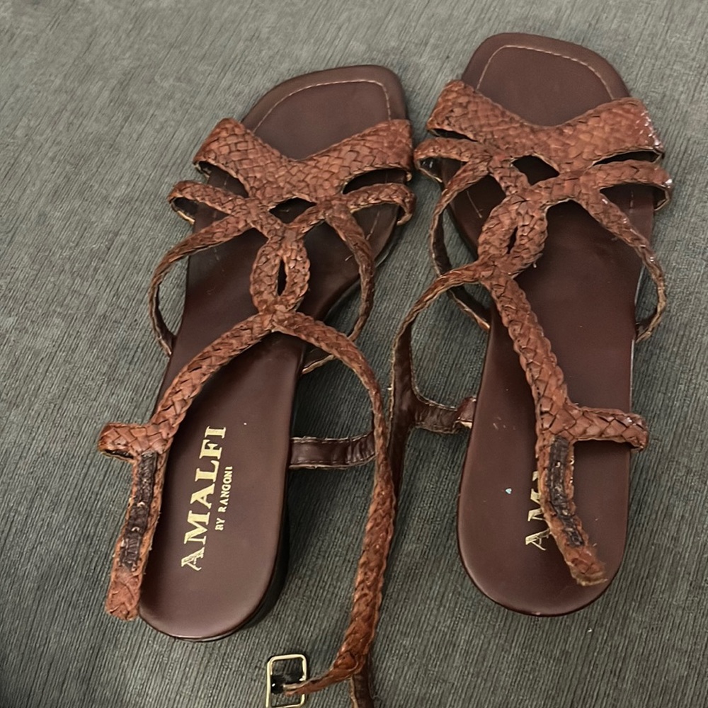 Amalfi by Rangoni sandals size 10M